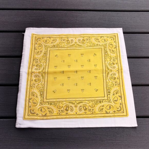 Yellow Bandana on White Zippered 20 x 20 Throw Pillow NEW - Picture 8 of 12